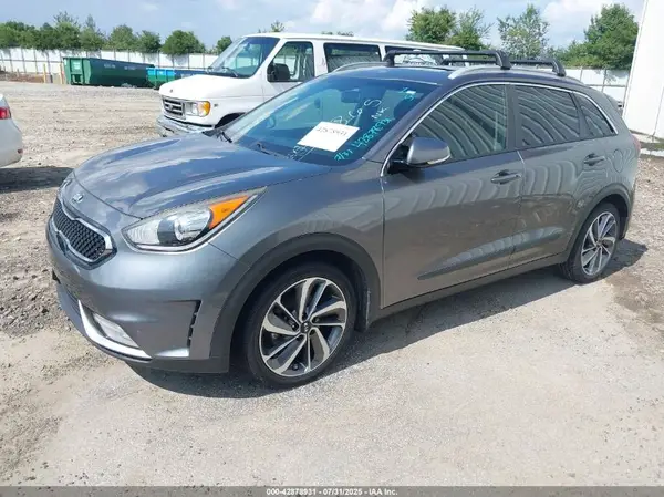KNDCE3LCXH5040865 2017 KIA NIRO - Image 2