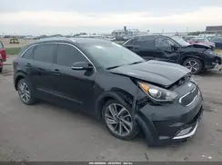 KNDCE3LCXH5057844 2017 KIA NIRO