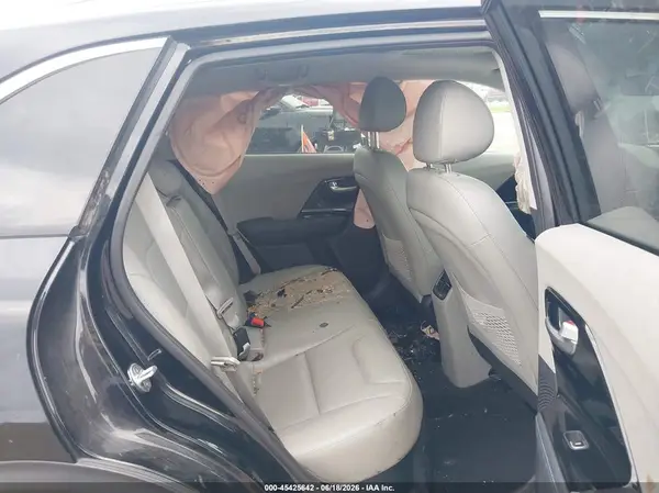 KNDCE3LCXH5059044 2017 KIA NIRO - Image 8