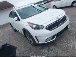 KNDCE3LCXH5062834 2017 KIA NIRO