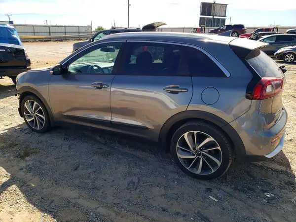 KNDCE3LCXH5079908 2017 KIA NIRO - Image 2