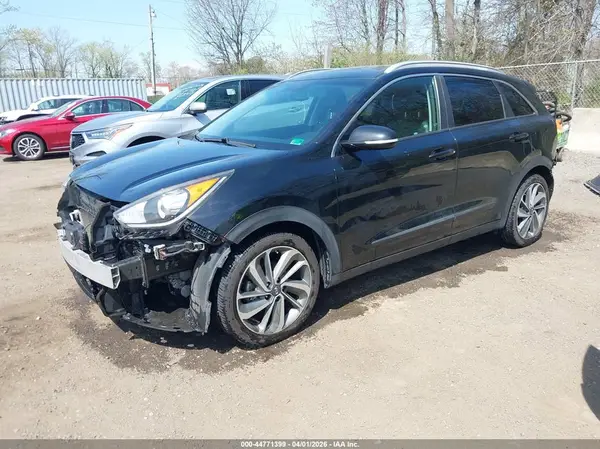 KNDCE3LCXH5082808 2017 KIA NIRO - Image 2
