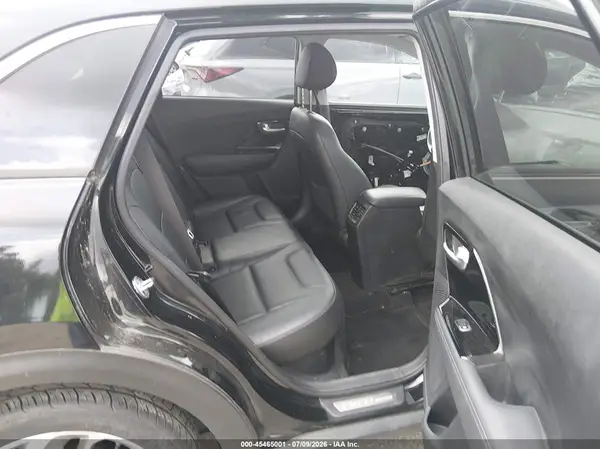KNDCE3LCXH5083375 2017 KIA NIRO - Image 8