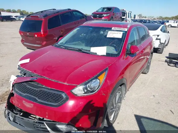 KNDCE3LCXJ5164320 2018 KIA NIRO - Image 2