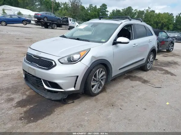 KNDCE3LCXJ5182462 2018 KIA NIRO - Image 2