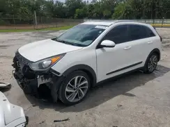 KNDCE3LCXJ5187516 2018 KIA NIRO