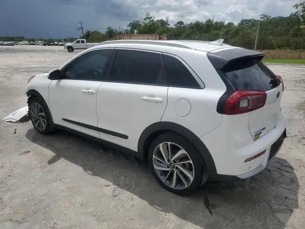 KNDCE3LCXJ5187516 2018 KIA NIRO - Image 2