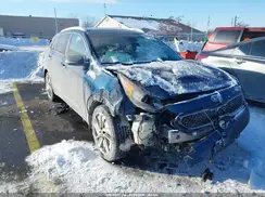 KNDCE3LCXK5215932 2019 KIA NIRO