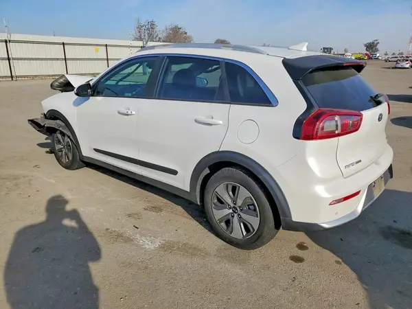 KNDCE3LCXK5243696 2019 KIA NIRO - Image 2