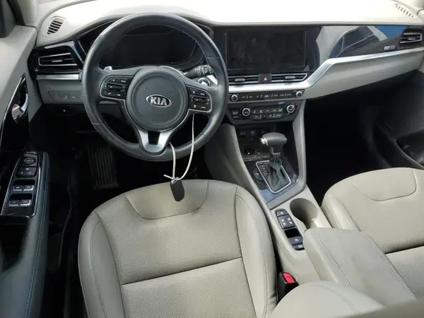 KNDCE3LCXM5462774 2021 KIA NIRO - Image 8