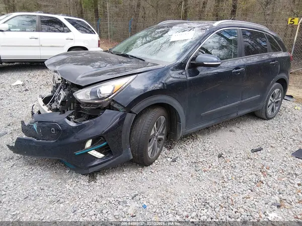 KNDCE3LG0K5015421 2019 KIA NIRO - Image 2