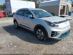 KNDCE3LG0L5037582 2020 KIA NIRO
