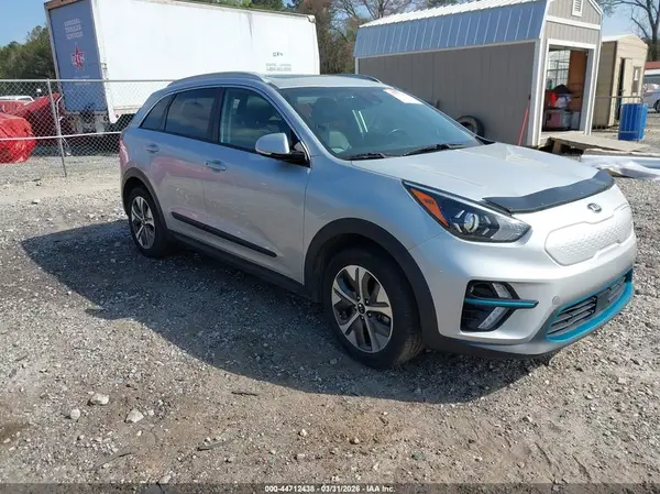 KNDCE3LG0L5037582 2020 KIA NIRO - Image 1
