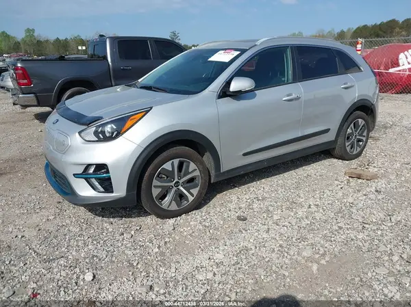 KNDCE3LG0L5037582 2020 KIA NIRO - Image 2