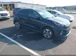 KNDCE3LG0N5124868 2022 KIA NIRO