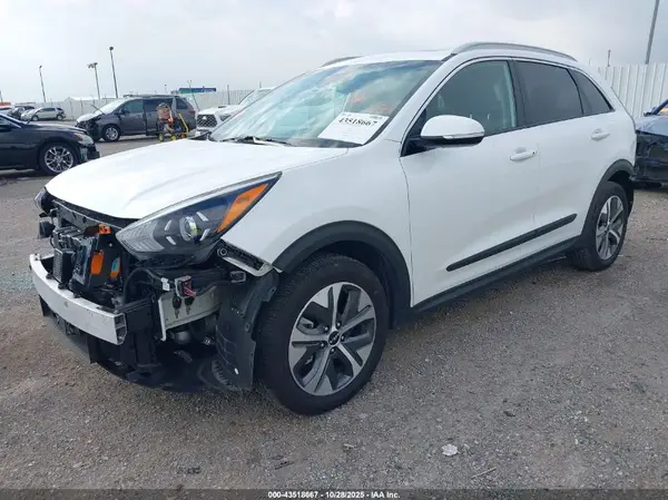 KNDCE3LG0N5140925 2022 KIA NIRO - Image 2