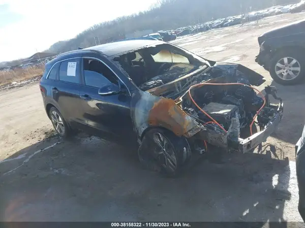 KNDCE3LG0N5144084 2022 KIA NIRO - Image 1