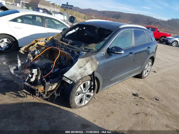 KNDCE3LG0N5144084 2022 KIA NIRO - Image 2