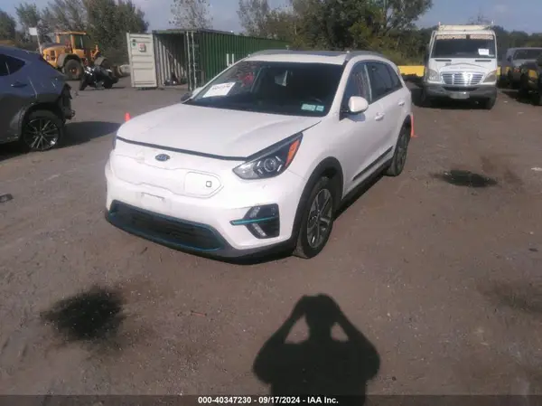 KNDCE3LG1L5035212 2020 KIA NIRO - Image 2