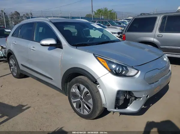 KNDCE3LG1L5071000 2020 KIA NIRO - Image 1