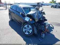 KNDCE3LG1N5121963 2022 KIA NIRO