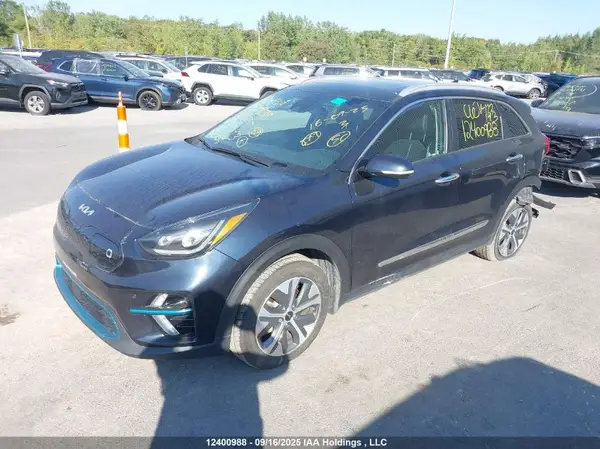 KNDCE3LG1N5122143 2022 KIA NIRO - Image 2