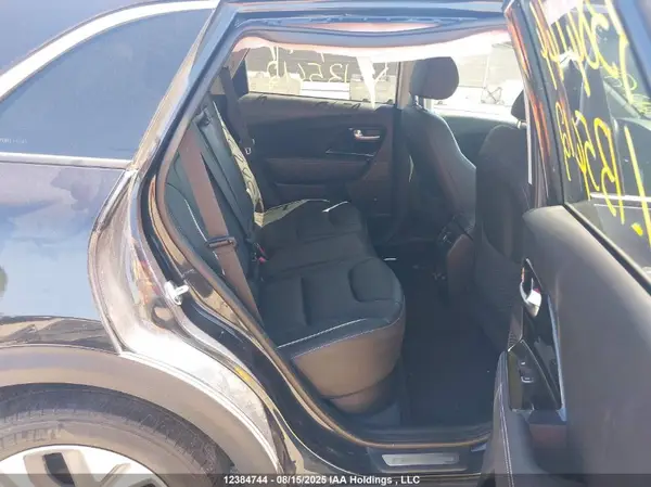 KNDCE3LG1N5135412 2022 KIA NIRO - Image 8