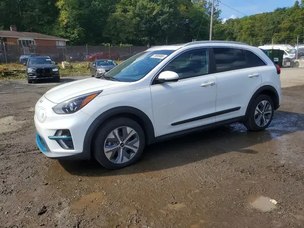 KNDCE3LG1N5138374 2022 KIA NIRO - Image 1