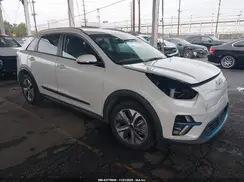 KNDCE3LG2K5030096 2019 KIA NIRO