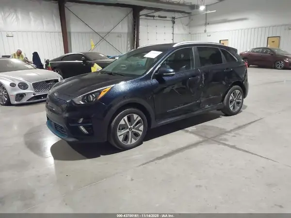 KNDCE3LG2L5074486 2020 KIA NIRO - Image 2