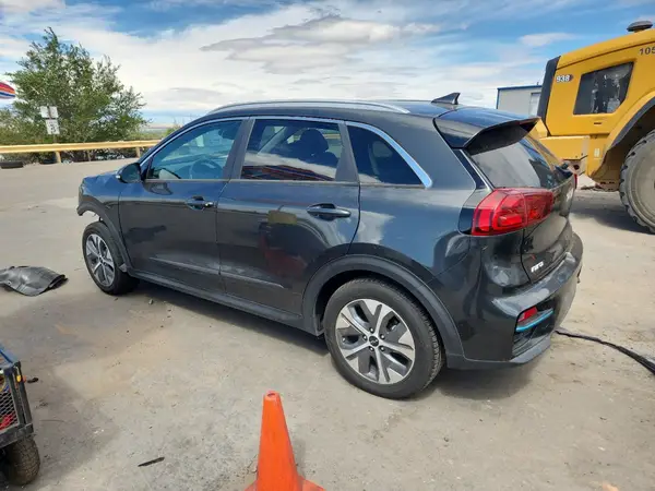 KNDCE3LG2N5134947 2022 KIA NIRO - Image 2