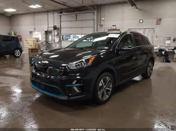 KNDCE3LG2N5144118 2022 KIA NIRO - Image 2