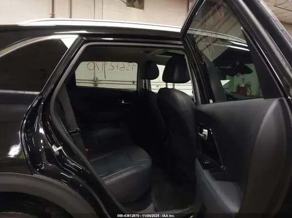 KNDCE3LG2N5144118 2022 KIA NIRO - Image 8