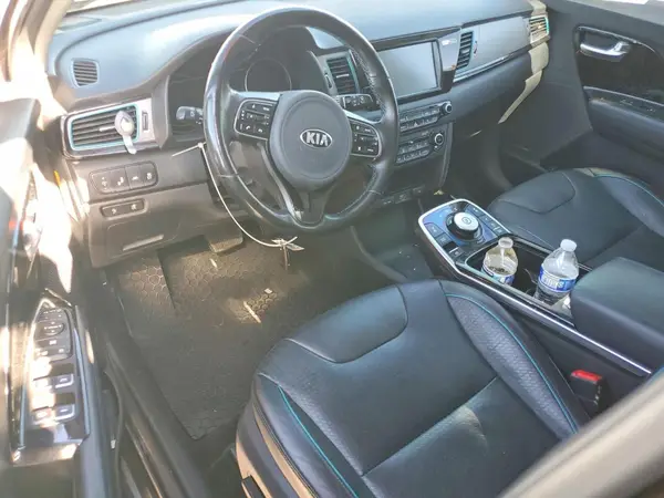 KNDCE3LG3K5019043 2019 KIA NIRO - Image 8