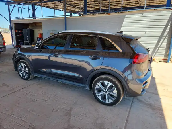 KNDCE3LG3L5064369 2020 KIA NIRO - Image 2