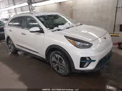 KNDCE3LG4K5020508 2019 KIA NIRO