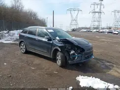 KNDCE3LG4L5074439 2020 KIA NIRO