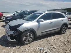 KNDCE3LG4M5104217 2021 KIA NIRO
