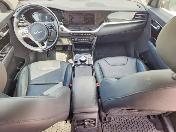 KNDCE3LG4N5124923 2022 KIA NIRO - Image 8