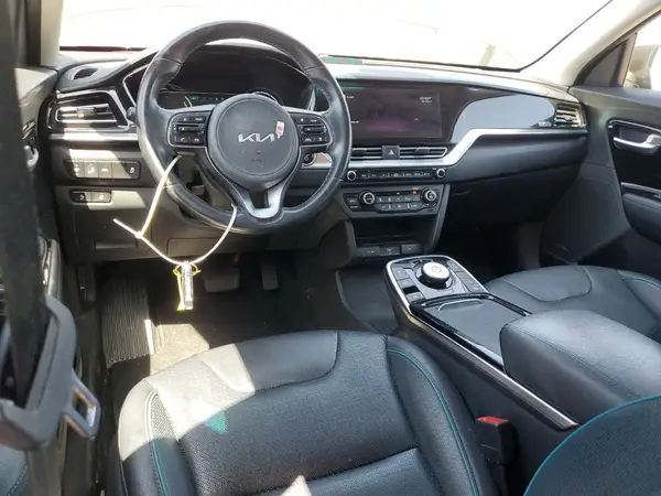 KNDCE3LG4N5145898 2022 KIA NIRO - Image 8