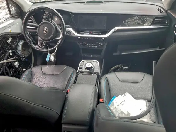 KNDCE3LG5L5036900 2020 KIA NIRO - Image 8