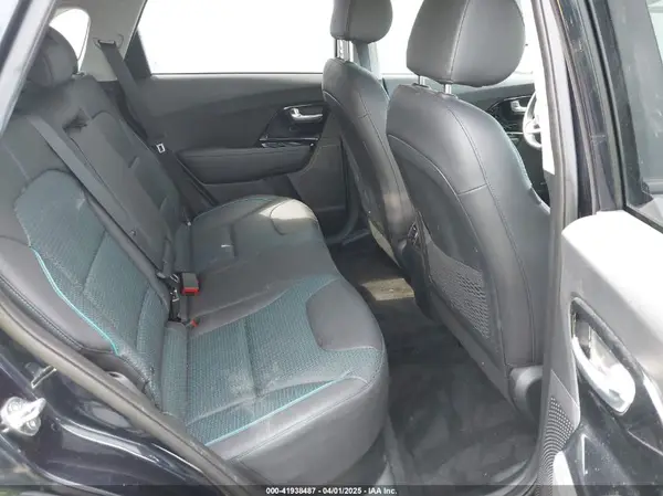 KNDCE3LG5L5056080 2020 KIA NIRO - Image 8