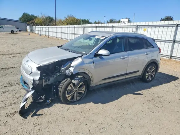 KNDCE3LG5L5061411 2020 KIA NIRO - Image 1