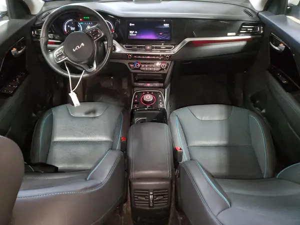 KNDCE3LG5N5120900 2022 KIA NIRO - Image 8
