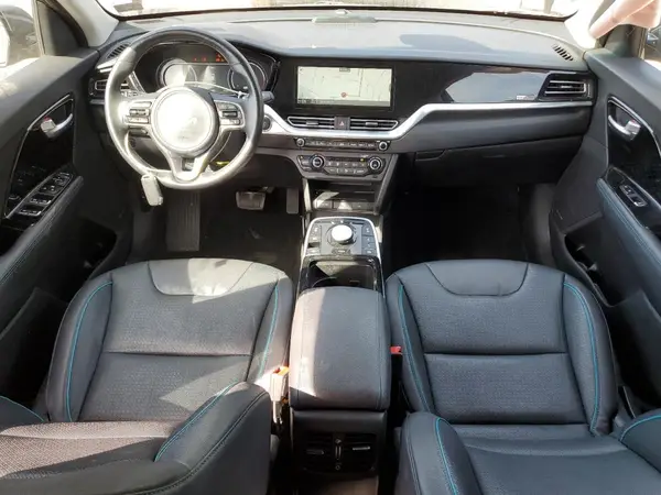 KNDCE3LG5N5138622 2022 KIA NIRO - Image 8