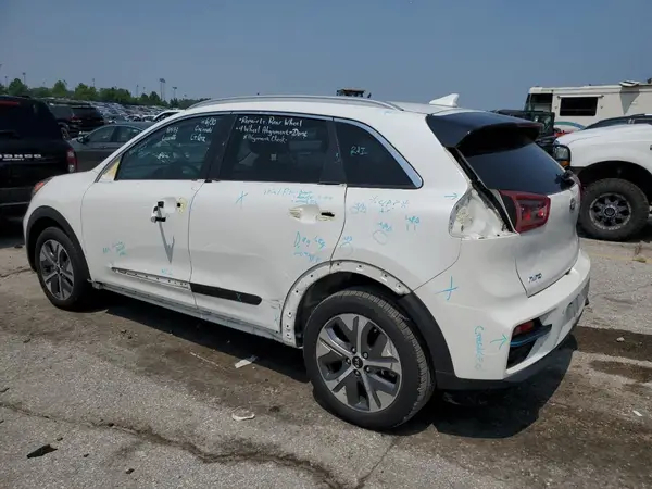 KNDCE3LG6K5027086 2019 KIA NIRO - Image 2