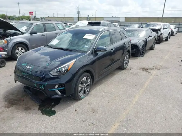 KNDCE3LG6N5135213 2022 KIA NIRO - Image 2