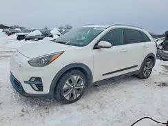 KNDCE3LG6N5138421 2022 KIA NIRO