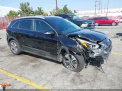 KNDCE3LG6N5140508 2022 KIA NIRO
