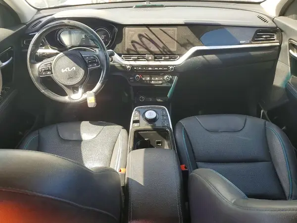 KNDCE3LG6N5147622 2022 KIA NIRO - Image 8